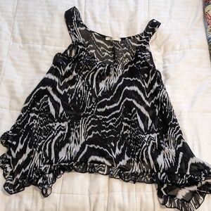 RUMORS slightly sheer pretty top size Large